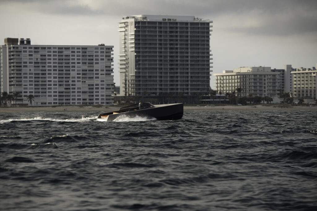 VanDutch 40 in the open ocean