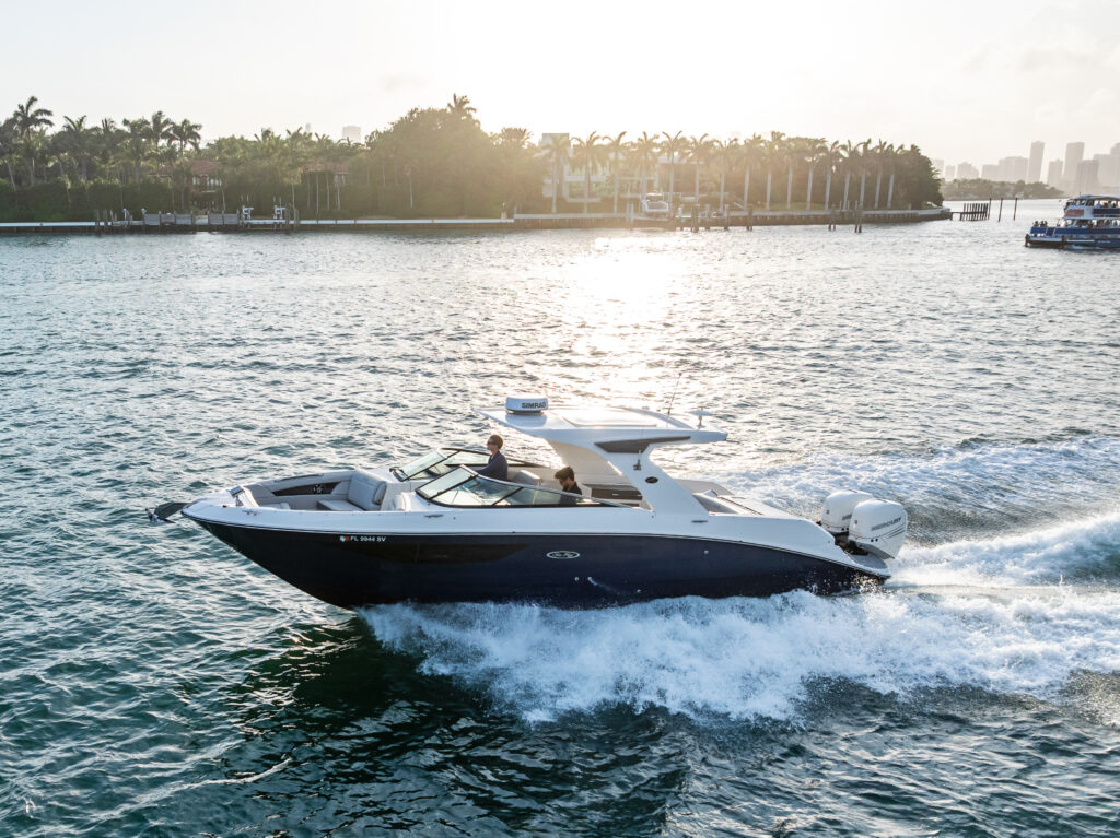 Side shot of the Sea Ray 350 SLX-OB