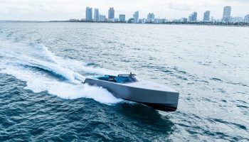 YachtBoss Premium Yacht Management VanDutch 55 "Daddy" boat moving on the water